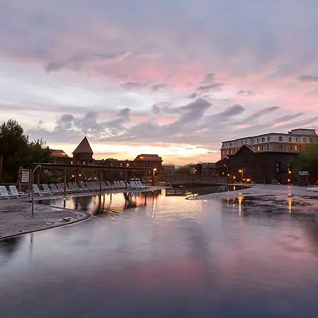 Hotel Portaventura Gold River - Includes Unlimited Access To Portaventura Park & 1 Access To Ferrari Land
